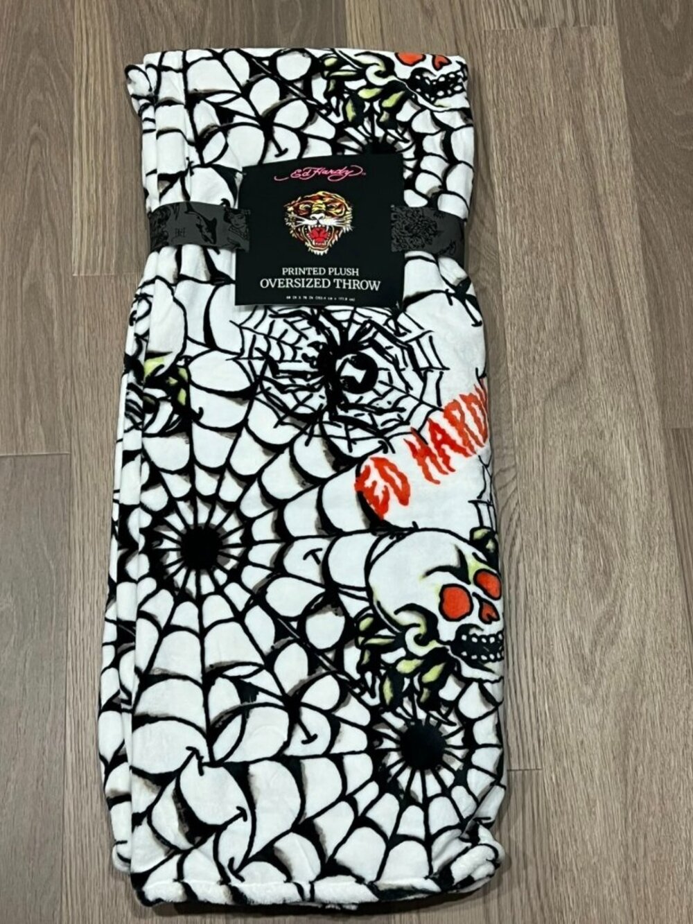 ED HARDY White Plush Throw Blanket 60x70 Y2K Tattoo Spiderweb Skulls Halloween